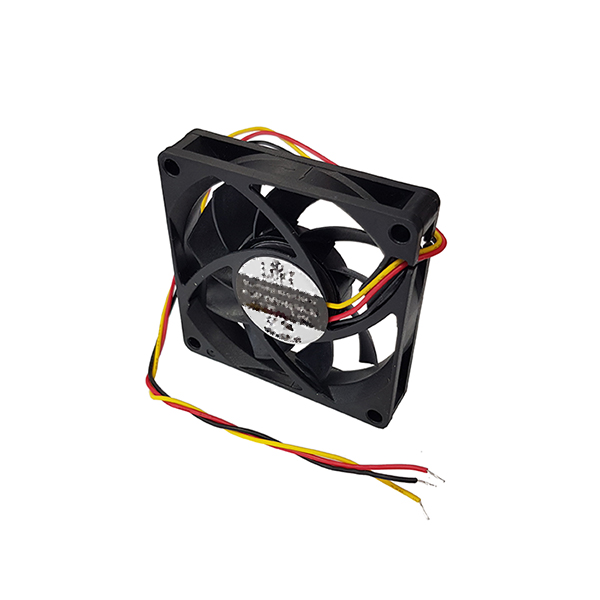 Ventilador 70x70x15mm 12Vdc 3 Hilos