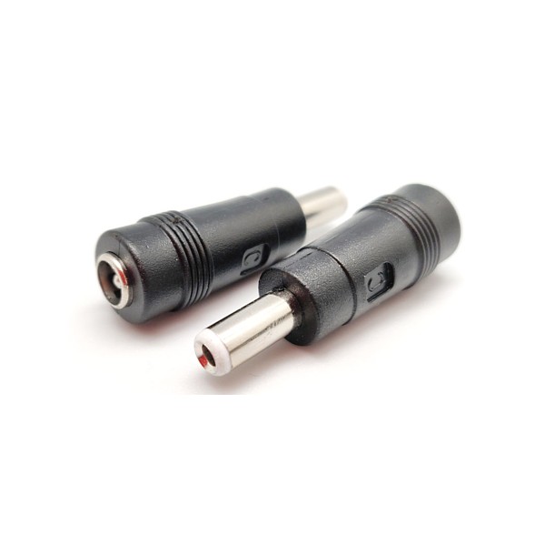 Adaptador 5,5x2,5mm Macho a 5,5x2,1mm Hembra recto