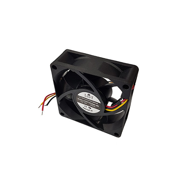 Ventilador 70x70x25mm 12Vdc 3 Hilos