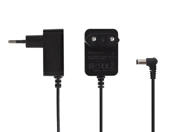 Alimentador 12Vdc/1Amp jack 5,5x2,1mm acodado